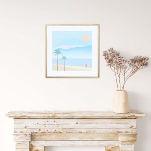 Affiche vacances d'été à la plage, au bord de la mer, dans un cadre, décoration intérieur, "Aloha bike" tableau d'une illustration minimaliste de DENADDA.