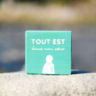 Pancarte en bois fait main couleur vert décoration zen avec message tout est dans mon coeur. Denadda