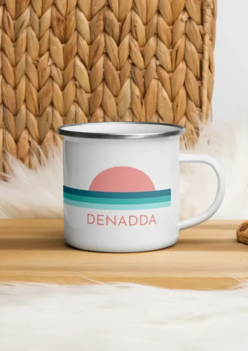 Mug - Denadda or Nada Mug émaillé vintage blanc et son coucher de soleil. DENADDA