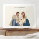 Affiche personnalisée couple et animaux avec prénoms et date. 2 personnes et 1 chien. Un portrait personnalisé par Denadda.