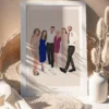 Illustration personnalisée d'une famille de 6 personnes. Un cadre personnalisé par Denadda.
