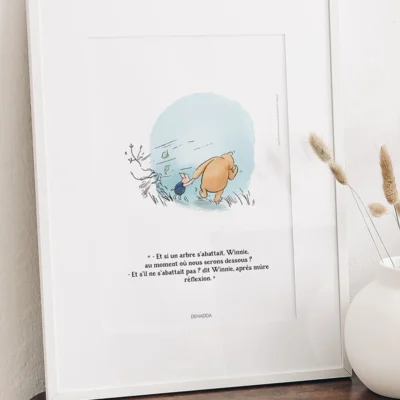 Cadre Winnie l’ourson et Porcinet, le vent souffle. Une illustration de Denadda inspirée par A.A. Milne & E.H. Shepard.