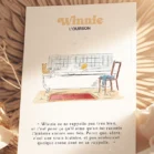 Poster Winnie l'ourson dans la salle de bain. Une illustration de Denadda inspirée par A.A. Milne & E.H. Shepard.