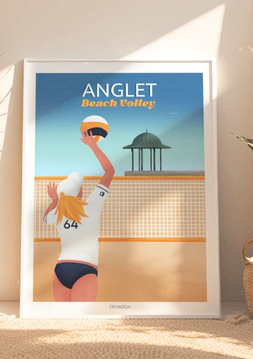 Tableau Anglet - Beach Volley Tableau Anglet beach volley. Une femme blonde joue au beach-volley à coté de la plage Les Sables d'Or au Pays Basque. Illustration de Denadda