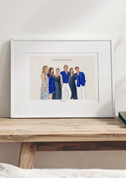 Cadre personnalisé famille de 6 personnes sur fond uni. Un dessin sur mesure réalisé par Denadda à partir d’une photo, idéal pour une décoration de maison ou comme cadeau personnalisé pour Noël, un anniversaire ou la fête des parents.