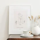 Cadre personnalisé famille d'un dessin minimaliste en noir et blanc d'une grand mère dans son jardin. Création de Denadda illustrée à partir d'une photo pour une décoration intérieure.