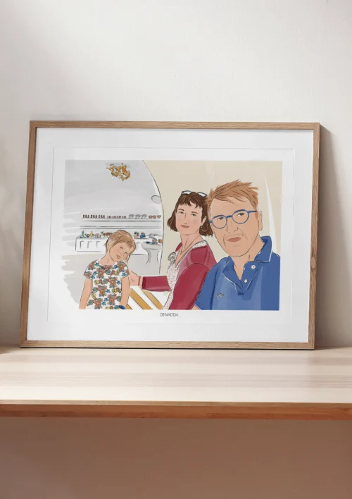 Tableau personnalisé famille – Dessin Tableau personnalisé famille dessin de 3 personnes en intérieur. Un portrait de famille personnalisé par Denadda à partir d’une photo.
