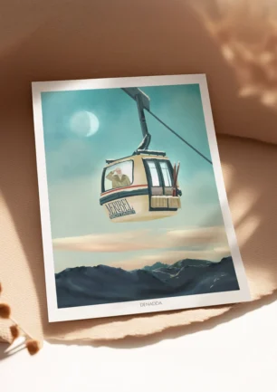 Poster Méribel Mottaret “Télécabine vintage” Poster Méribel Mottaret mettant en scène une télécabine vintage au-dessus des montagnes, ambiance pastel et style rétro, Illustration Denadda posée en lumière naturelle.