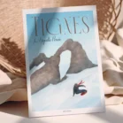 Poster Tignes L’Aiguille Percée Illustrant un snowboarder devant la formation rocheuse emblématique de Tignes, style Denadda